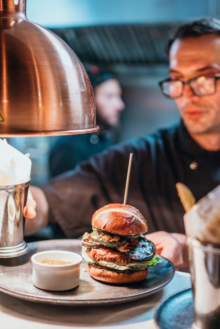 Hamburger serving - Branding photography by Sonder Moments Media